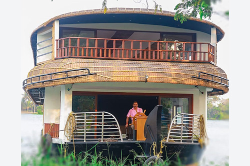 WaterWheel Houseboats