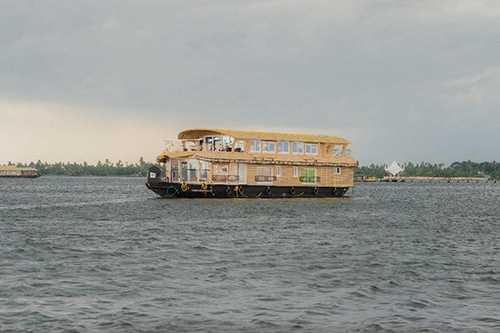 WaterWheel Houseboats